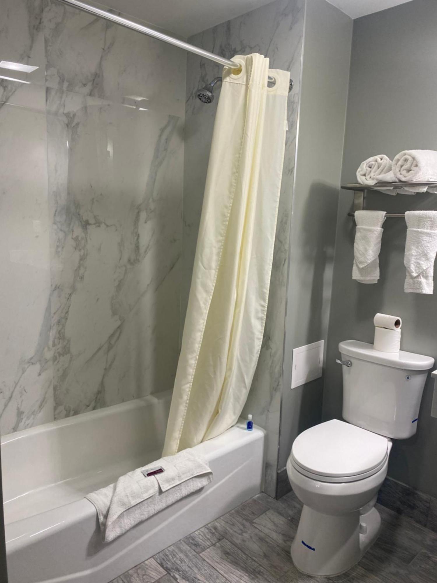 Wilkes-Barre Lodge Ngoại thất bức ảnh
